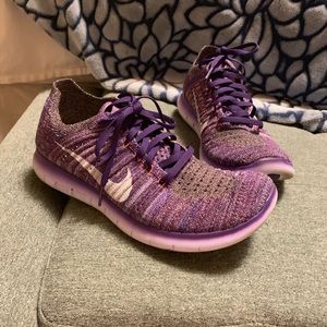 Nike RN Flyknit Womens Grand Purple/White w 8